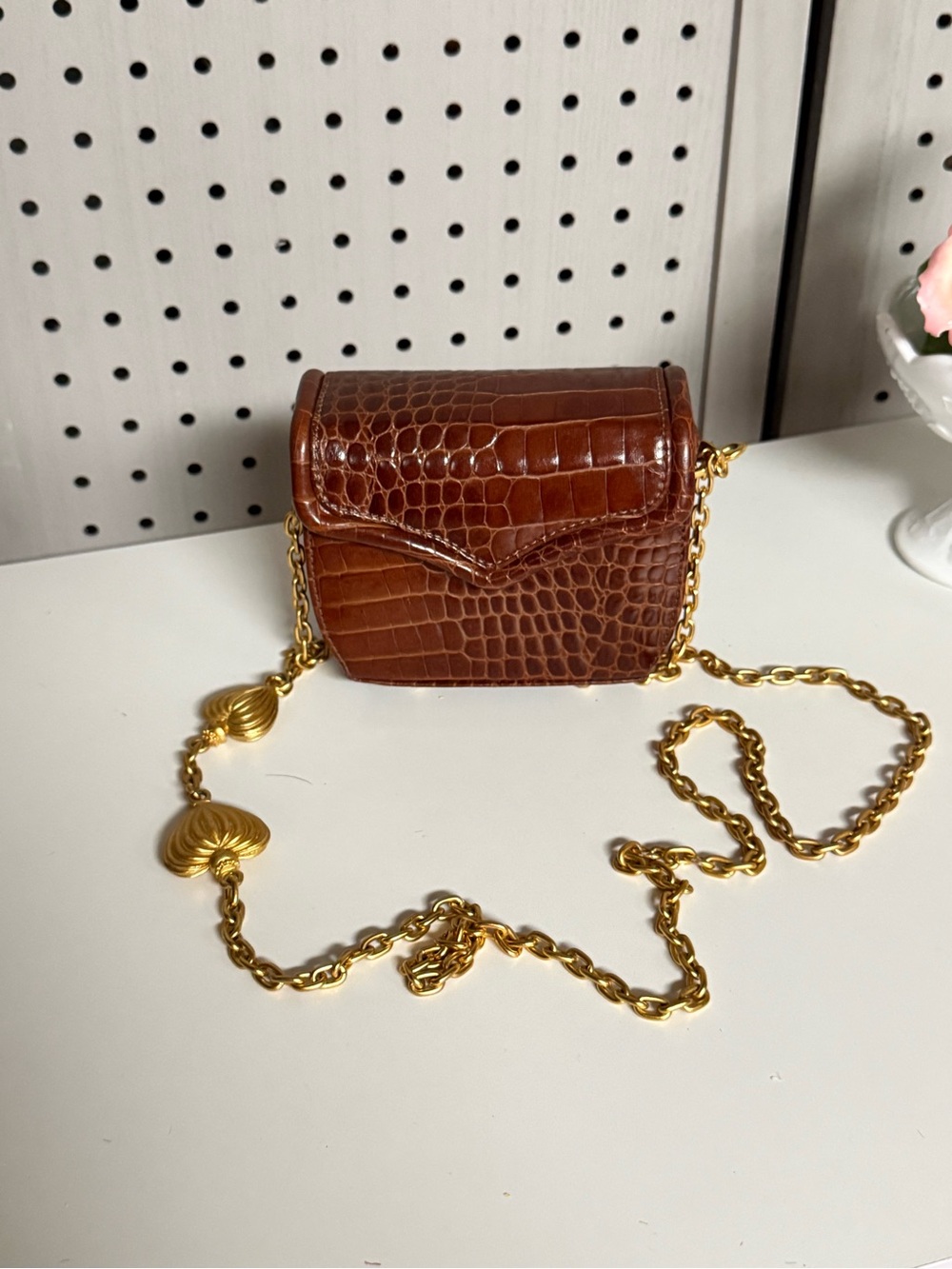 Vicenza inc 1993 Brown Croc-Embossed Leather Mini Shoulder Bag with Gold Chain